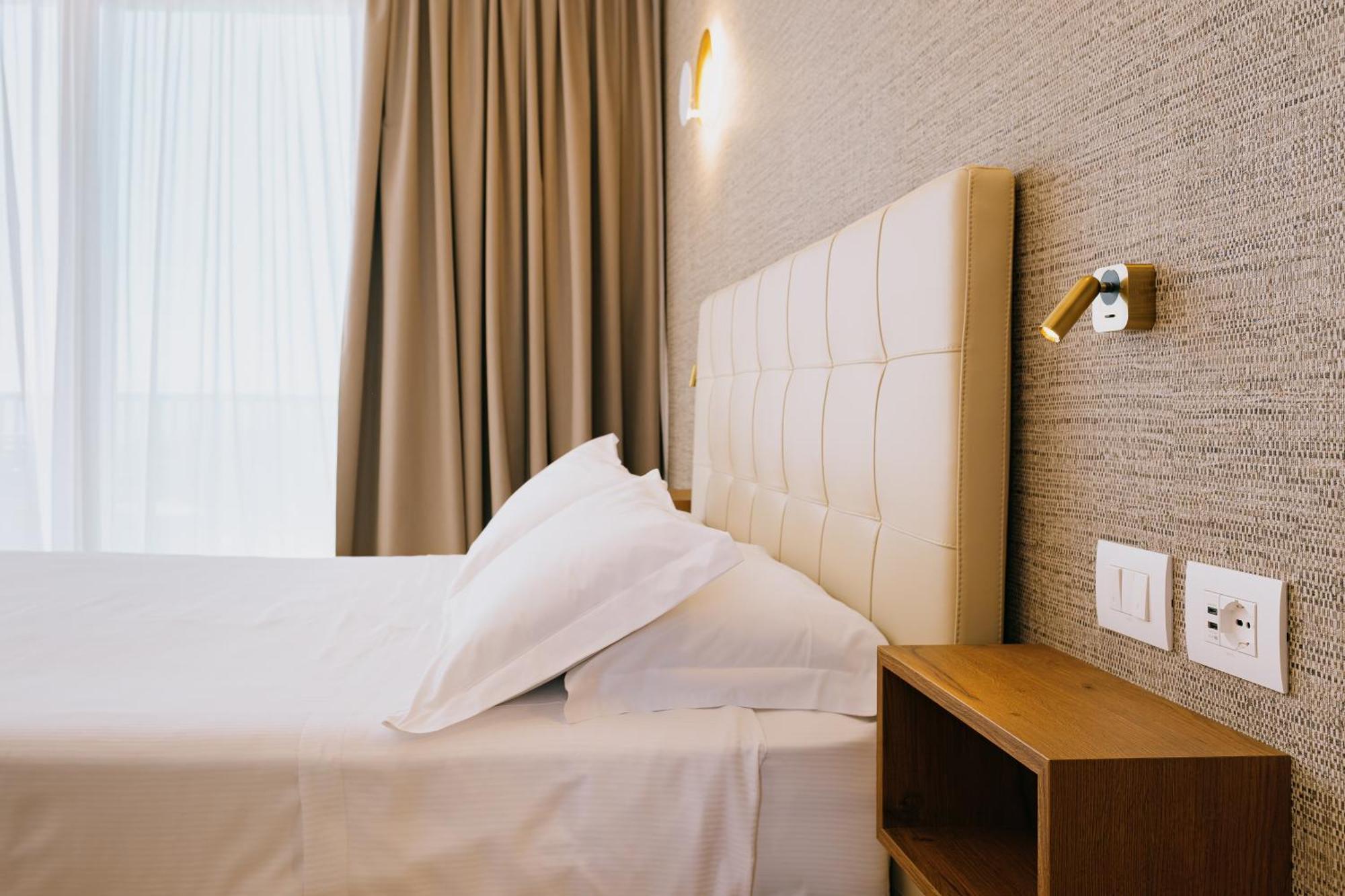 לידו די ג'סולו Hotel Gallia & Resort מראה חיצוני תמונה